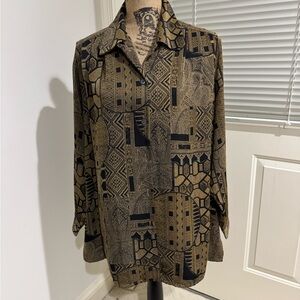 Geometric Patterned women button down top size XXL?